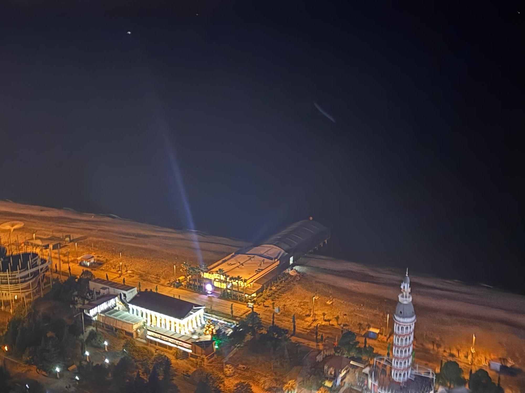 Apartamento Orbi City Panorama Batumi Exterior foto